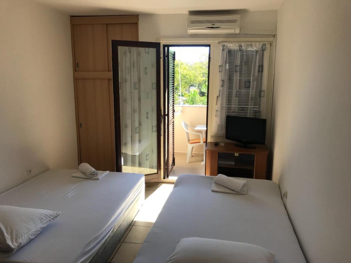 Jurisic Apartments Новаля Екстериор снимка
